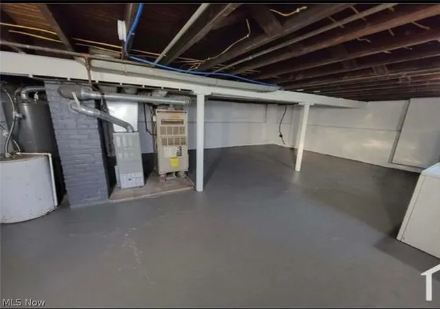 16th image of 3872 E 57th St, Cleveland, OH 44105 | MLS# 5231971