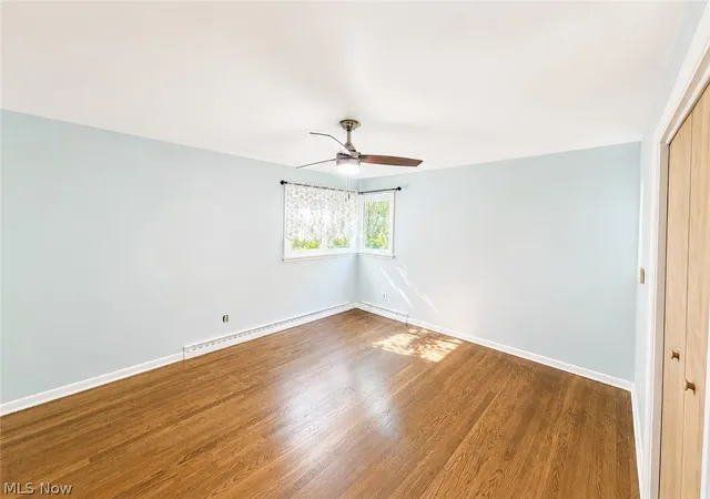 Photo 4 of Sale Pending at 340 Kenwood Ave, Akron, OH 44313 | MLS# 5232166 | Listing updated on 2026-08-23