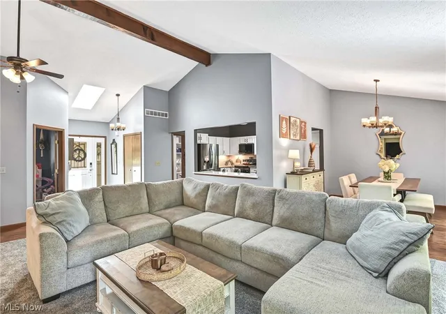 5th image of 14855 Hartford Trl, Strongsville, OH 44136 | MLS# 5209733