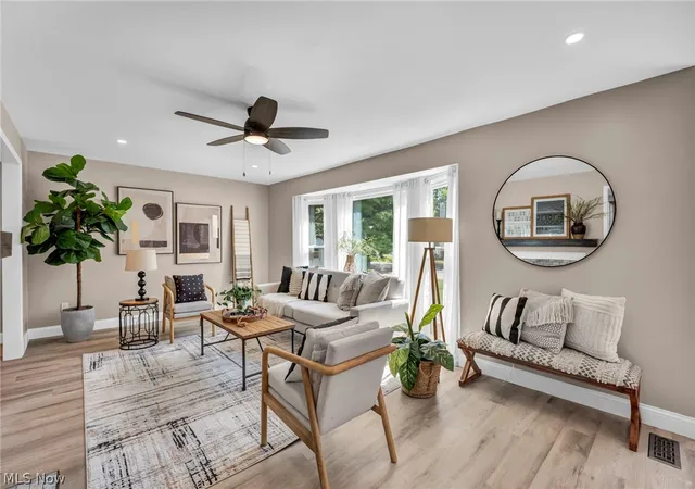 5th image of 2368 Eardley Rd, Cleveland, OH 44118 | MLS# 5232260