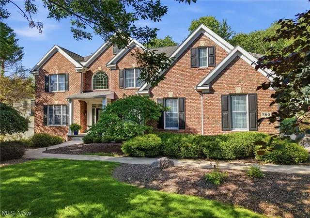 2nd image of 780 S Sussex Ct, Aurora, OH 44202 | MLS# 5232311