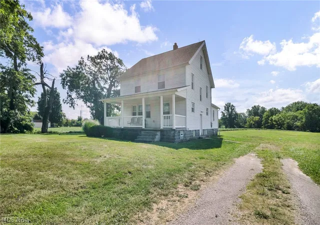 Photo 5 of Sale Pending at 37001 Butternut Ridge Rd, North Ridgeville, OH 44039 | MLS# 5230292 | Listing updated on 2026-08-05