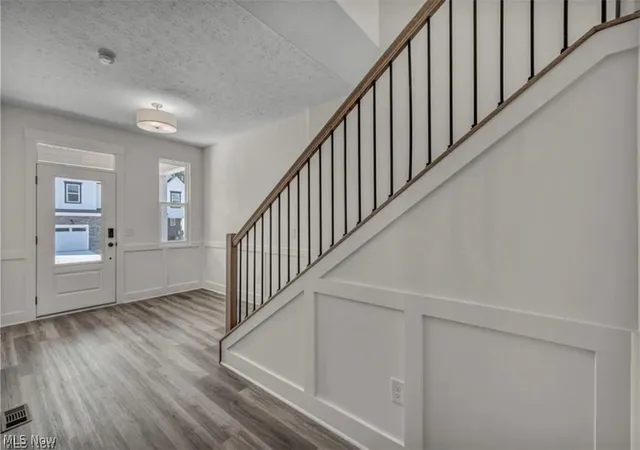 Photo 2 of Townhouse for sale at 2081 Glenmont Dr, Brunswick, OH 44212 | MLS# 5230912 | Listing updated on 2026-08-24
