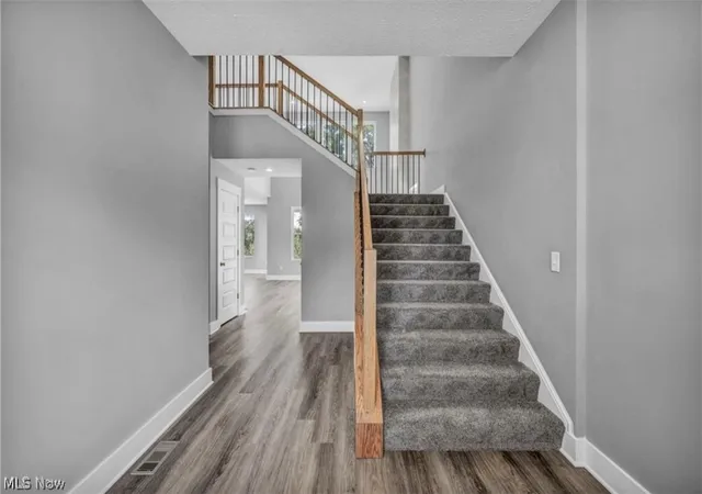 Photo 2 of Townhouse for sale at 2079 Glenmont Dr, Brunswick, OH 44212 | MLS# 5230914 | Listing updated on 2026-08-24
