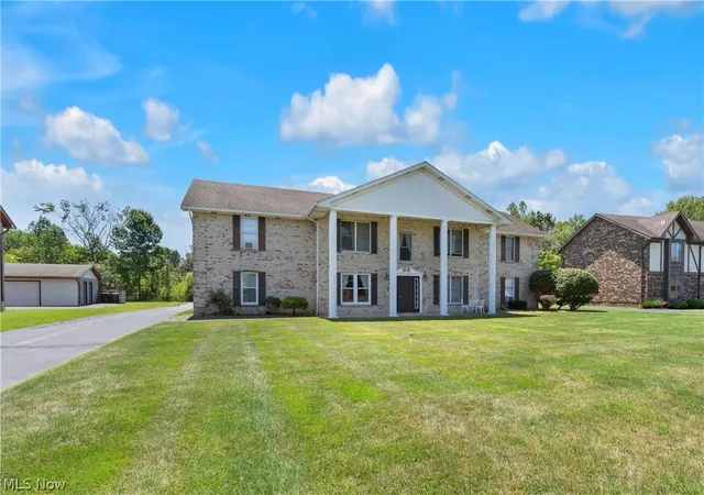 Photo 1 of Condo for sale at 900 Pearson Cir #1, Youngstown, OH 44512 | MLS# 5232323 | Listing updated on 2026-08-27