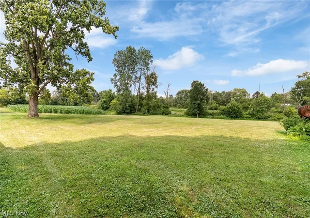 Photo 4 of Sale Pending at 7999 Wadsworth Rd, Wadsworth, OH 44281 | MLS# 5232776 | Listing updated on 2026-08-24