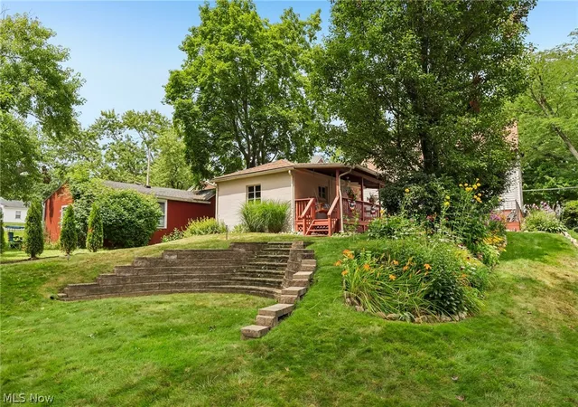 39th image of 394 E Park Ave, Barberton, OH 44203 | MLS# 5231934