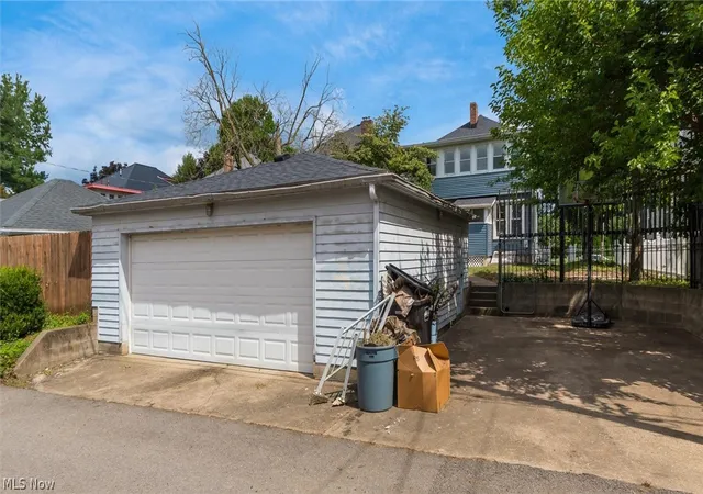 Photo 41 of Single family home for sale at 930 Forest Ave, Zanesville, OH 43701 | MLS# 5232799 | Listing updated on 2026-08-03