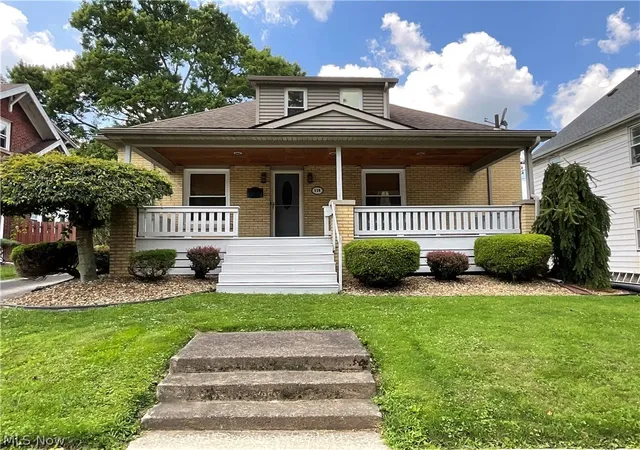 Single family home for sale at 110 Bentley St, Hubbard, OH 44425 | MLS# 5232500 | Listing updated on 2026-09-24