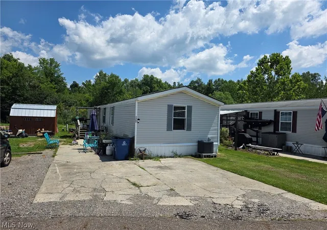 Photo 3 of Single family home for sale at 2908 Rosemary Ave, Southington, OH 44470 | MLS# 5232824 | Listing updated on 2026-08-26