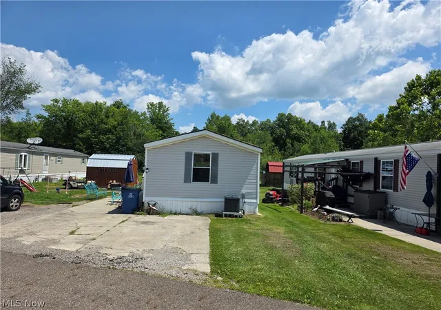 Photo 4 of Single family home for sale at 2908 Rosemary Ave, Southington, OH 44470 | MLS# 5232824 | Listing updated on 2026-08-26