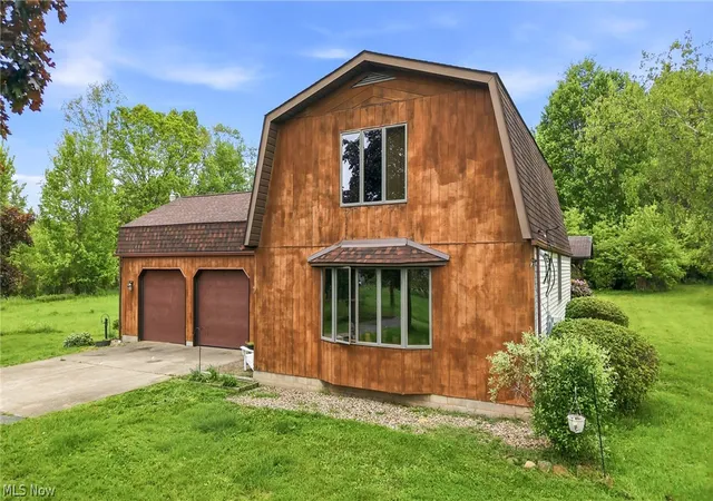 Photo 2 of Single family home for sale at 6667 Chestnut Ridge Rd, Hubbard, OH 44425 | MLS# 5232712 | Listing updated on 2026-09-15