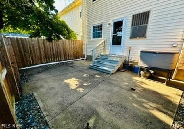 Listing Photo 3 - Condo for sale in building located at 157 Ault St, Wadsworth, OH 44281