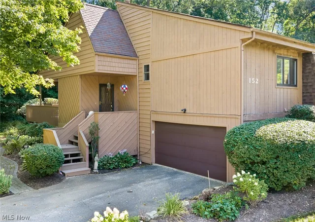 Photo 2 of Condo for sale at 171 Granger Rd #152, Medina, OH 44256 | MLS# 5232879 | Listing updated on 2026-08-01