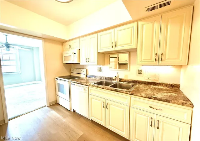 Photo 2 of Condo for sale at 19015 Van Aken Blvd #516, Shaker Heights, OH 44122 | MLS# 5232910 | Listing updated on 2026-08-05