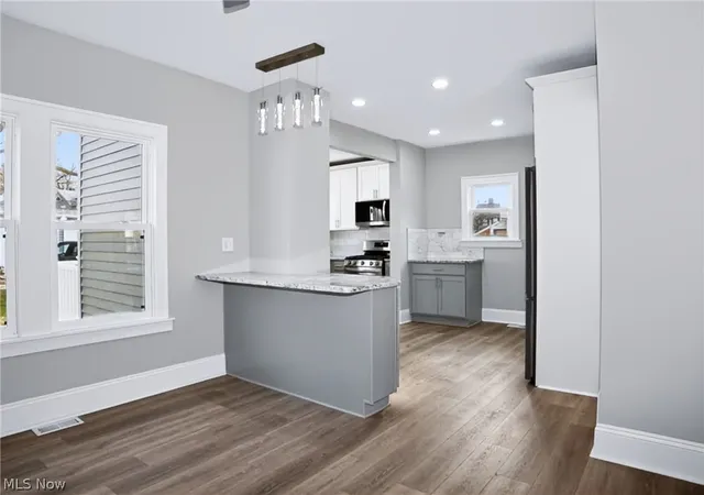 4th image of 3970 Monticello Blvd, Cleveland, OH 44121 | MLS# 5232921
