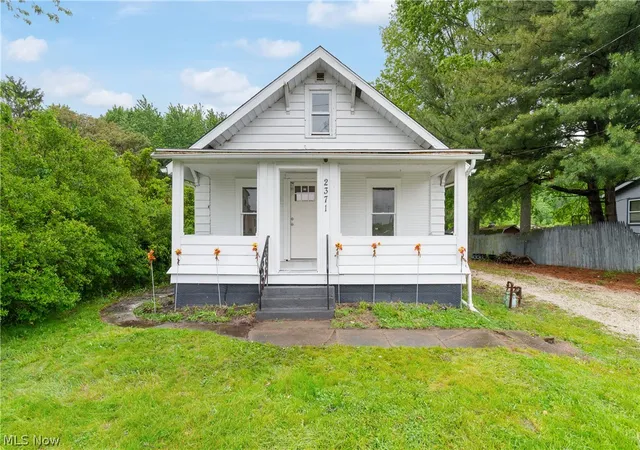 Photo 1 of Single family home for sale at 2371 Greensburg Rd, Green, OH 44720 | MLS# 5232865 | Listing updated on 2026-08-26