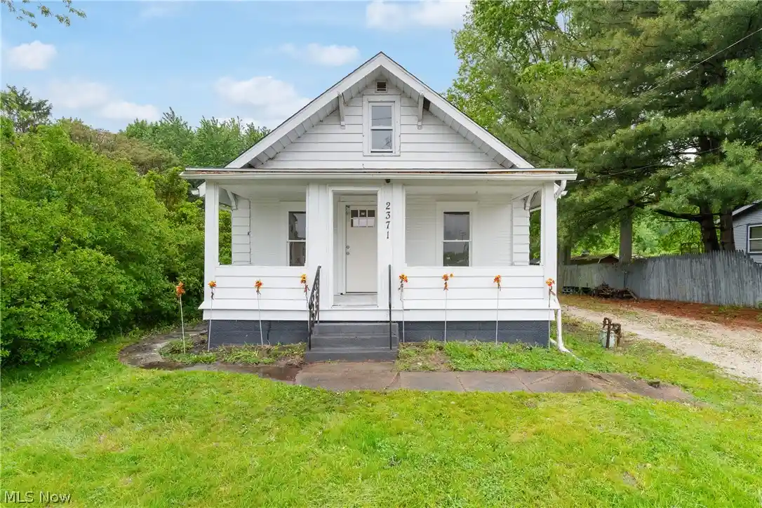 Photo 1 of Single family home for sale at 2371 Greensburg Rd, Green, OH 44720 | MLS# 5232865 | Listing updated on 2026-10-27