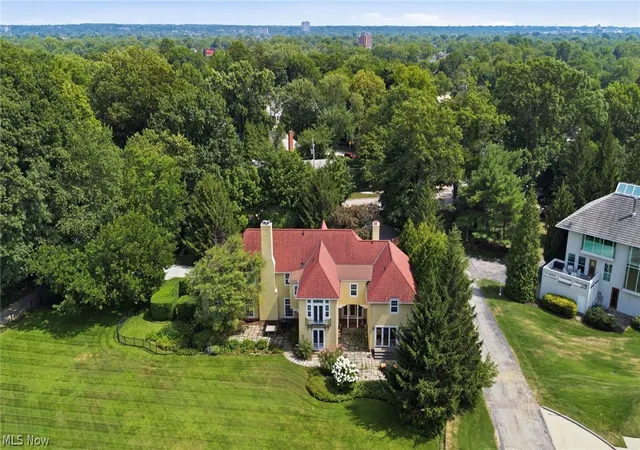 Photo 3 of Mansion for sale at 9913 Lake Shore Blvd, Cleveland, OH 44108 | MLS# 5230879 | Listing updated on 2026-08-01