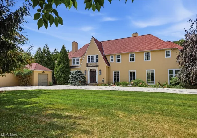 Photo 4 of Single family home for sale at 9913 Lake Shore Blvd, Cleveland, OH 44108 | MLS# 5230879 | Listing updated on 2026-08-01
