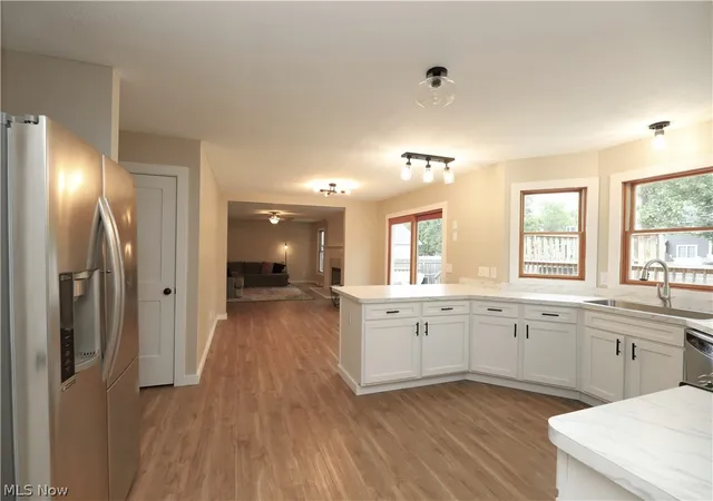Photo 3 of Single family home for sale at 1100 Dover Dr, Medina, OH 44256 | MLS# 5232980 | Listing updated on 2026-08-24