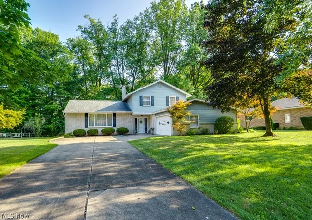 Photo 1 of Single family home for sale at 6745 Westview Dr, Brecksville, OH 44141 | MLS# 5232155 | Listing updated on 2026-08-29