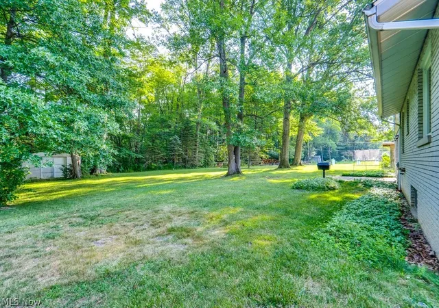 Photo 3 of Single family home for sale at 6745 Westview Dr, Brecksville, OH 44141 | MLS# 5232155 | Listing updated on 2026-08-29