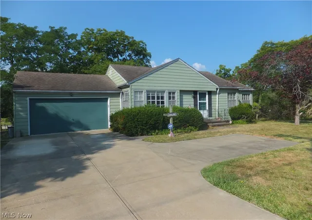 Photo 1 of Single family home for sale at 12929 W Pleasant Valley Rd, Cleveland, OH 44130 | MLS# 5233003 | Listing updated on 2026-08-24