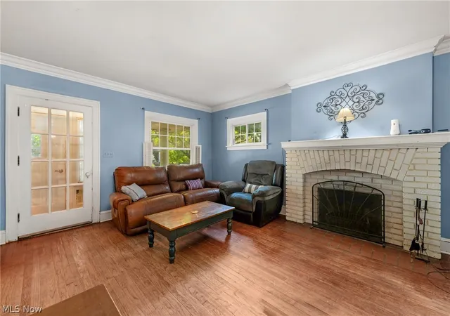 Photo 4 of Single family home for sale at 1224 Chase Ave, Lakewood, OH 44107 | MLS# 5231578 | Listing updated on 2026-08-24