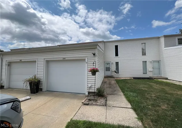 Photo 2 of Condo for sale at 244 Deepwood Dr, Wadsworth, OH 44281 | MLS# 5232296 | Listing updated on 2026-08-26
