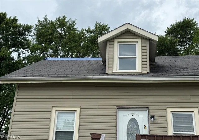 Photo 3 of Single family home for sale at 520 Ardella Ave, Akron, OH 44306 | MLS# 5233012 | Listing updated on 2026-08-01