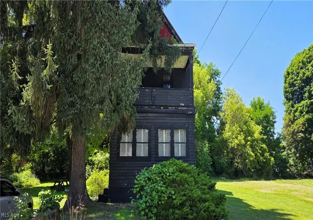 Photo 1 of Sale Pending at 1120 Franklin Ave, Youngstown, OH 44502 | MLS# 5229429 | Listing updated on 2026-08-05