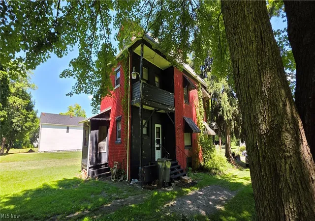 Photo 4 of Sale Pending at 1120 Franklin Ave, Youngstown, OH 44502 | MLS# 5229429 | Listing updated on 2026-08-05