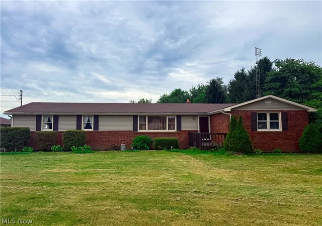 Single family home for sale at 10155 Stookesberry Rd, Lisbon, OH 44432 | MLS# 5233010