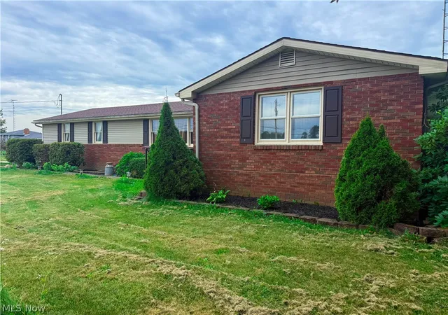 Photo 2 of Single family home for sale at 10155 Stookesberry Rd, Lisbon, OH 44432 | MLS# 5233010 | Listing updated on 2026-08-25
