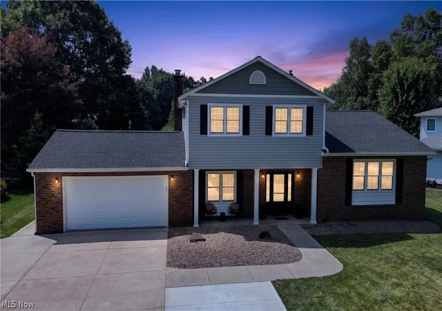 Photo 3 of Sale Pending at 423 Winding Way, Wadsworth, OH 44281 | MLS# 5233042 | Listing updated on 2026-08-04
