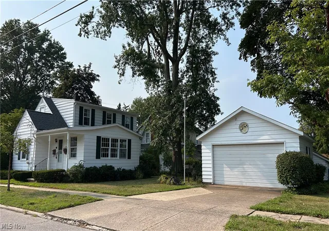 Photo 2 of Single family home for sale at 115 Cummings Ave, Geneva, OH 44041 | MLS# 5233053 | Listing updated on 2026-08-10
