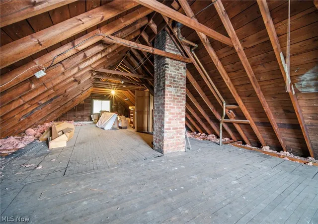 Listing Photo 2 - Condo for sale in building located at 1776 S Taylor Rd, Cleveland Heights, OH 44118 - Unit #