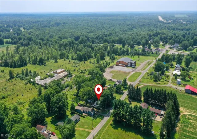 Photo 39 of Sale Pending at 592 Braceville Robinson Rd NW, Newton Falls, OH 44444 | MLS# 5231176 | Listing updated on 2026-08-21