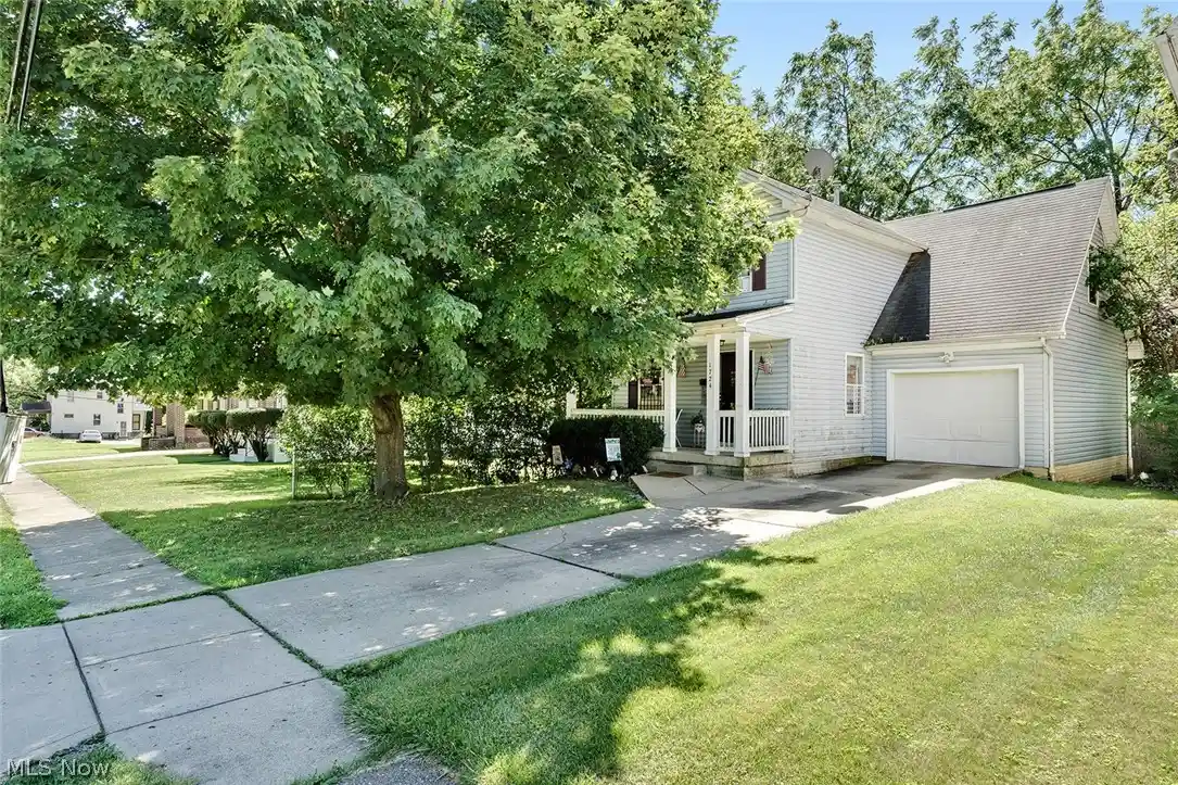 Single family home for sale at 1724 Overland Ave, Youngstown, OH 44511 | MLS# 5233124