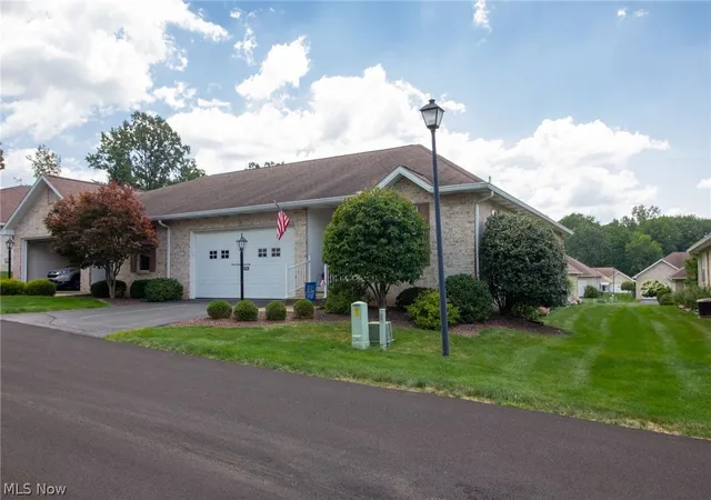 Photo 2 of Condo for sale at 177 Mathews Rd, Youngstown, OH 44512 | MLS# 5233149 | Listing updated on 2026-08-03