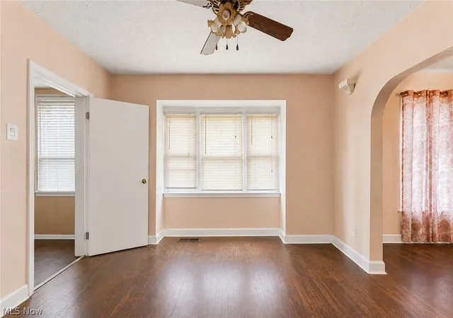 Photo 3 of Single family home for sale at 18914 Neff Rd, Cleveland, OH 44119 | MLS# 5233079 | Listing updated on 2026-10-03