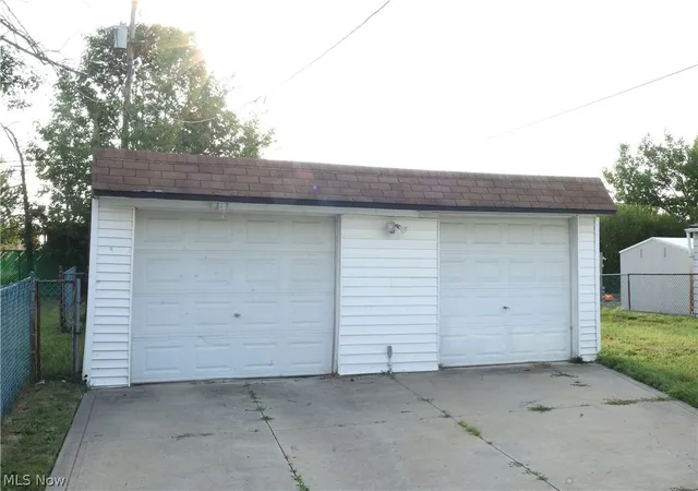 Photo 3 of Single family home for sale at 6008 Monica Ln, Cleveland, OH 44125 | MLS# 5233150 | Listing updated on 2026-08-03