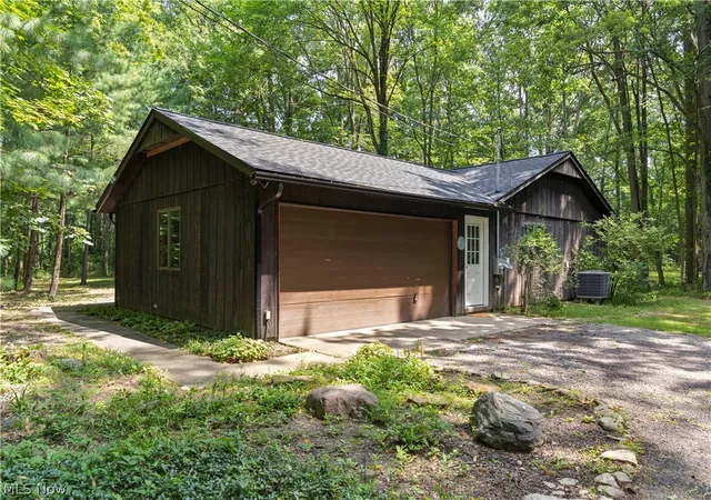 Photo 3 of Single family home for sale at 14969 Cowley Rd, Columbia Station, OH 44028 | MLS# 5231948 | Listing updated on 2026-08-06