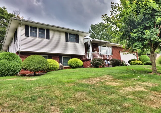 Photo 3 of Single family home for sale at 1836 Bayberry Ln, Coshocton, OH 43812 | MLS# 5233108 | Listing updated on 2026-08-25