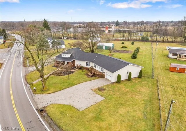 Photo 4 of Single family home for sale at 1640 Old Delaware Rd, Mount Vernon, OH 43050 | MLS# 5229782 | Listing updated on 2026-08-03