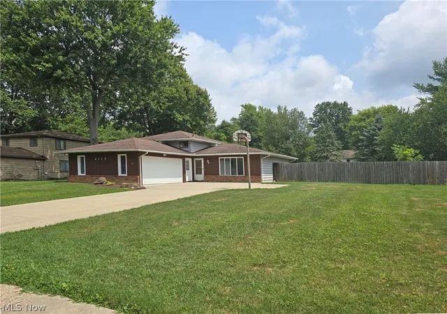 Photo 2 of Sale Pending at 6573 Miller Dr, North Ridgeville, OH 44039 | MLS# 5223346 | Listing updated on 2026-08-05