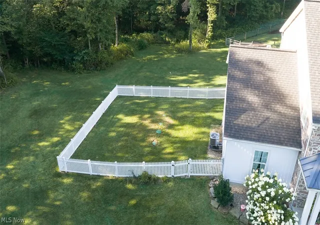 Photo 4 of Single family home for sale at 25601 Ridge Rd, East Rochester, OH 44625 | MLS# 5233215 | Listing updated on 2026-08-27