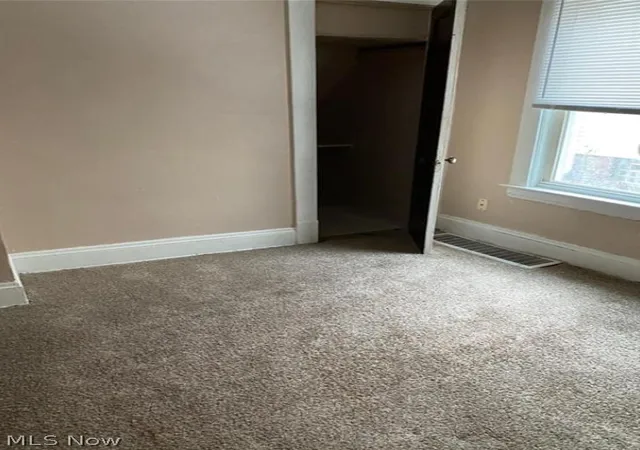 Listing Photo 5 - Condo for sale in building located at 14720 Coit Rd, Cleveland, OH 44110