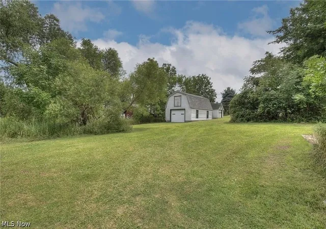Photo 4 of Sale Pending at 33901 Eddy Rd, Willoughby Hills, OH 44094 | MLS# 5230409 | Listing updated on 2026-08-28